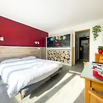Hotel Atmosphere
